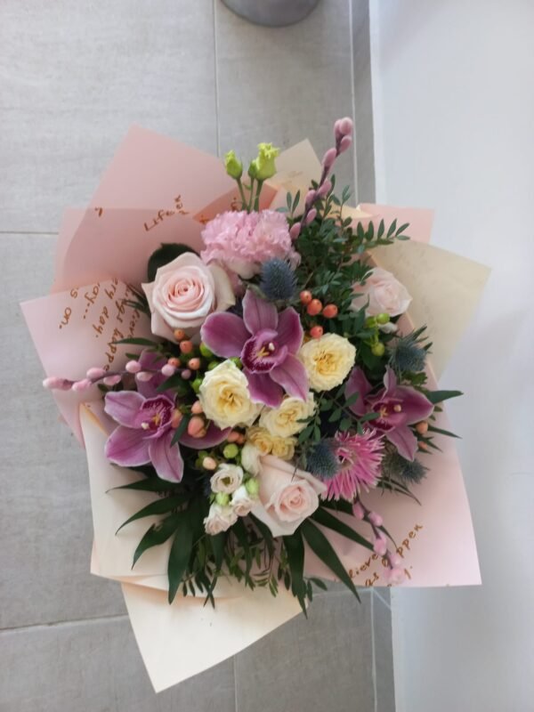 Buchet Light Pink - imagine 2