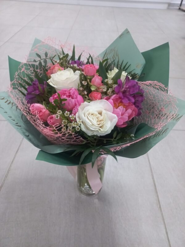 Buchet cu Bujori Corai - imagine 2