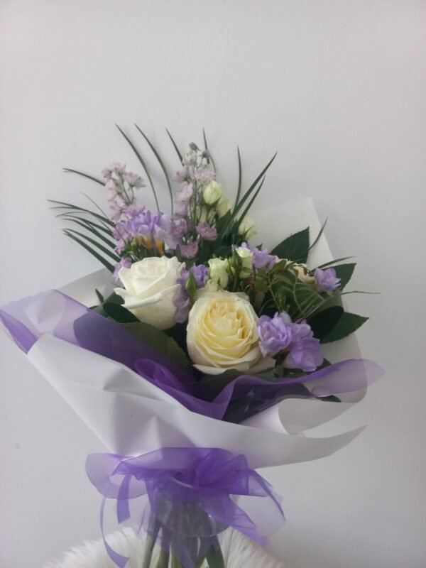 Buchet White and Purple - imagine 7