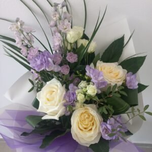 Buchet White and Purple