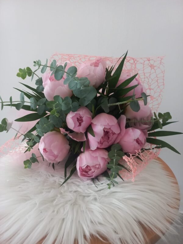 Buchet bujori roz