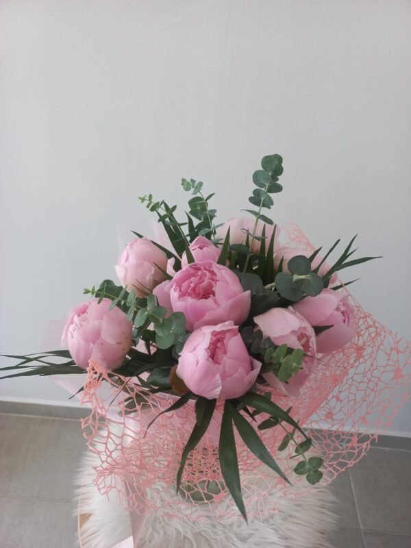 Buchet bujori roz - imagine 3