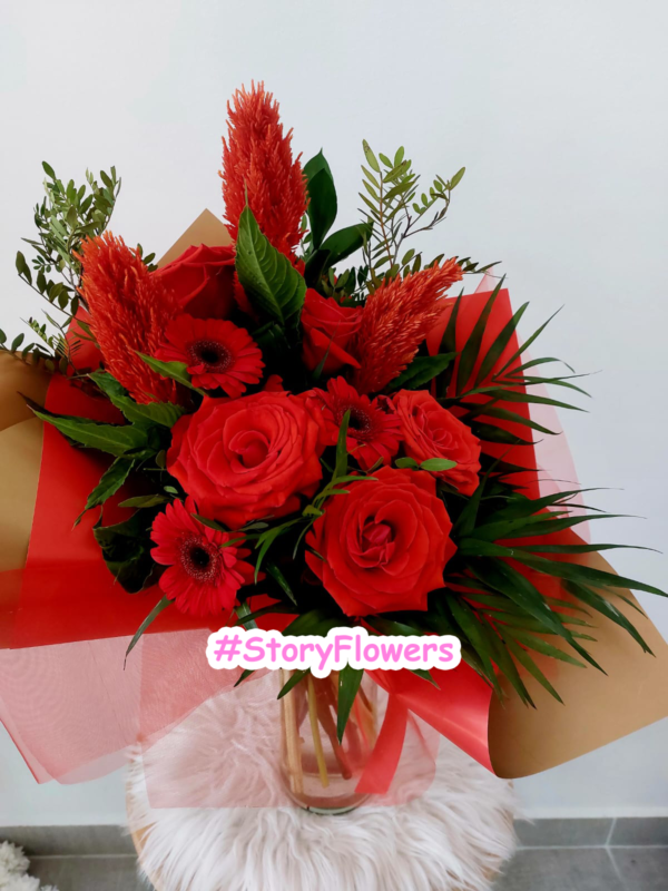 Buchet cu celosia portocalie
