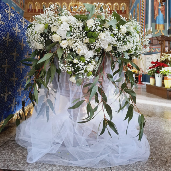Cristelniță botez cu flori albe - imagine 4