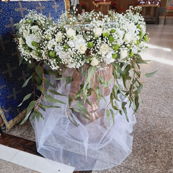 Cristelniță botez cu flori albe - imagine 3