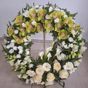 Coroană cu trandafiri,cale și cymbidium